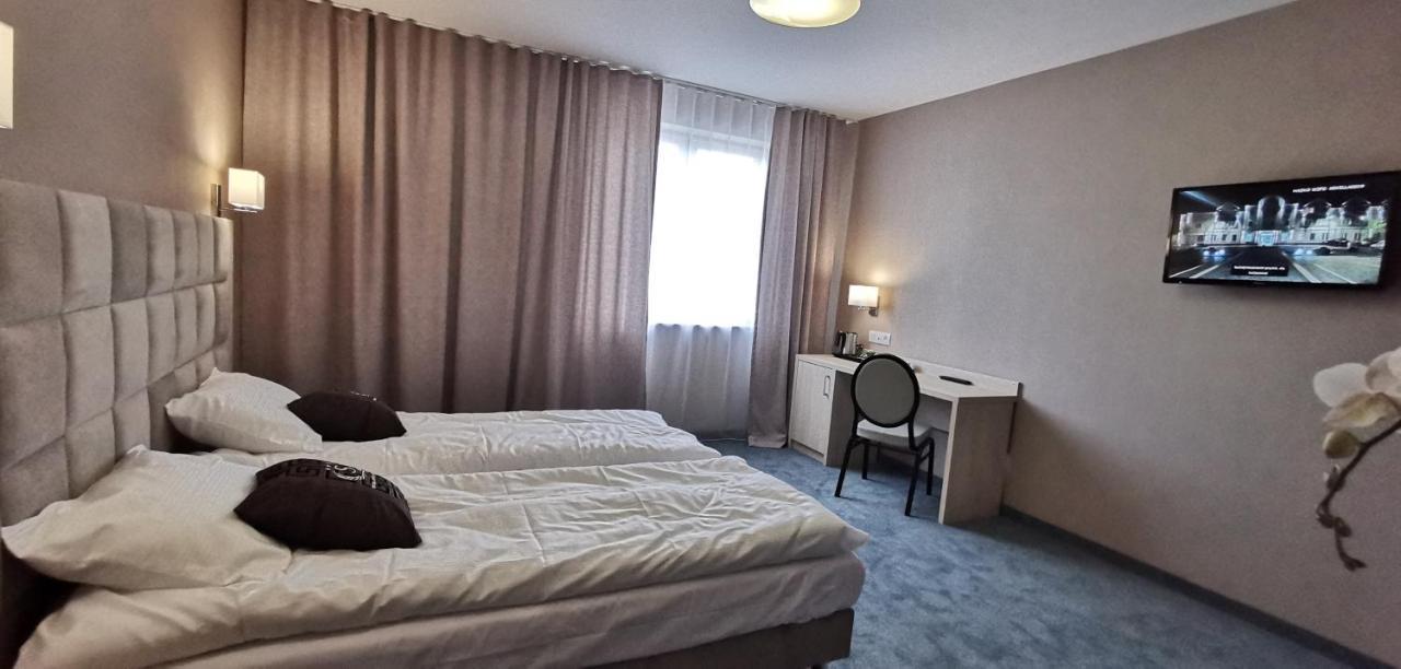 Hotel Sevilla Gold Leczeszyce المظهر الخارجي الصورة