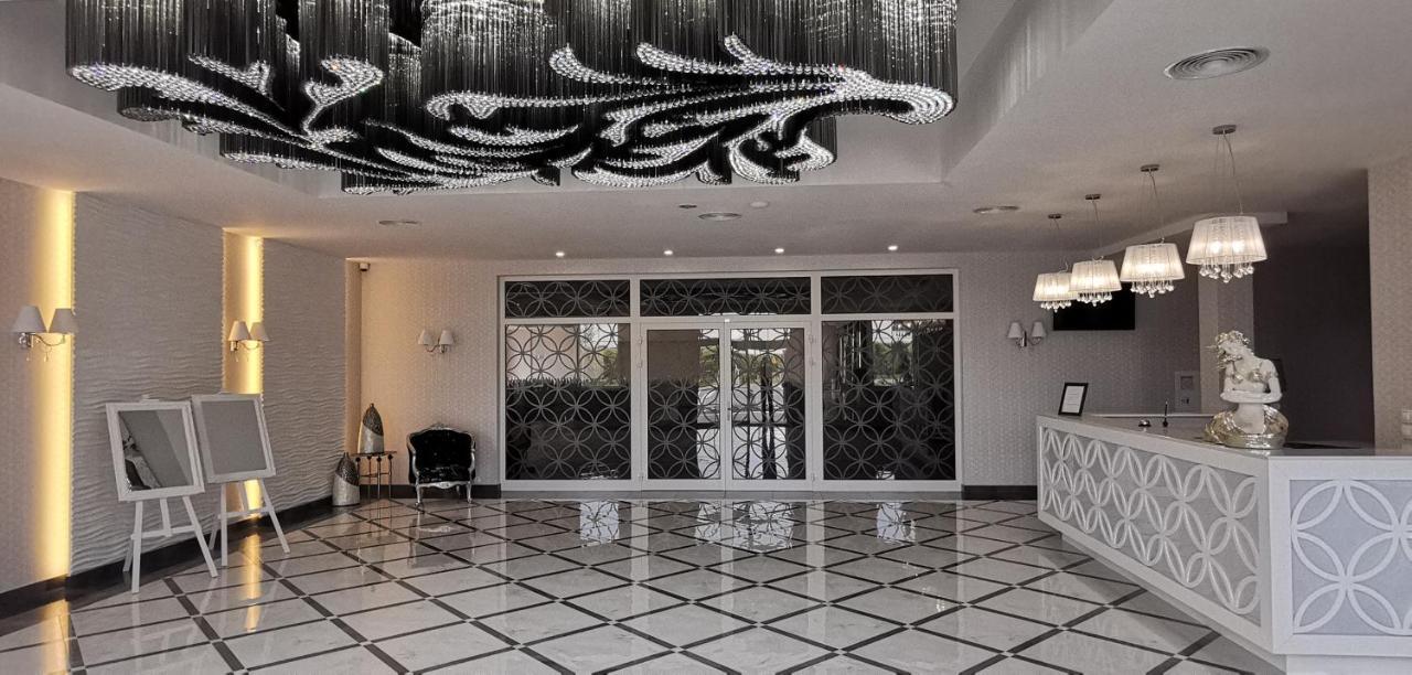 Hotel Sevilla Gold Leczeszyce المظهر الخارجي الصورة